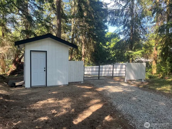 659 Castell Drive, Greenbank, WA 98253