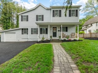 77 E Main St, Mendham, NJ 07945