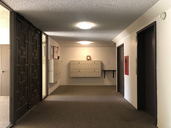Front Entrance Lobby