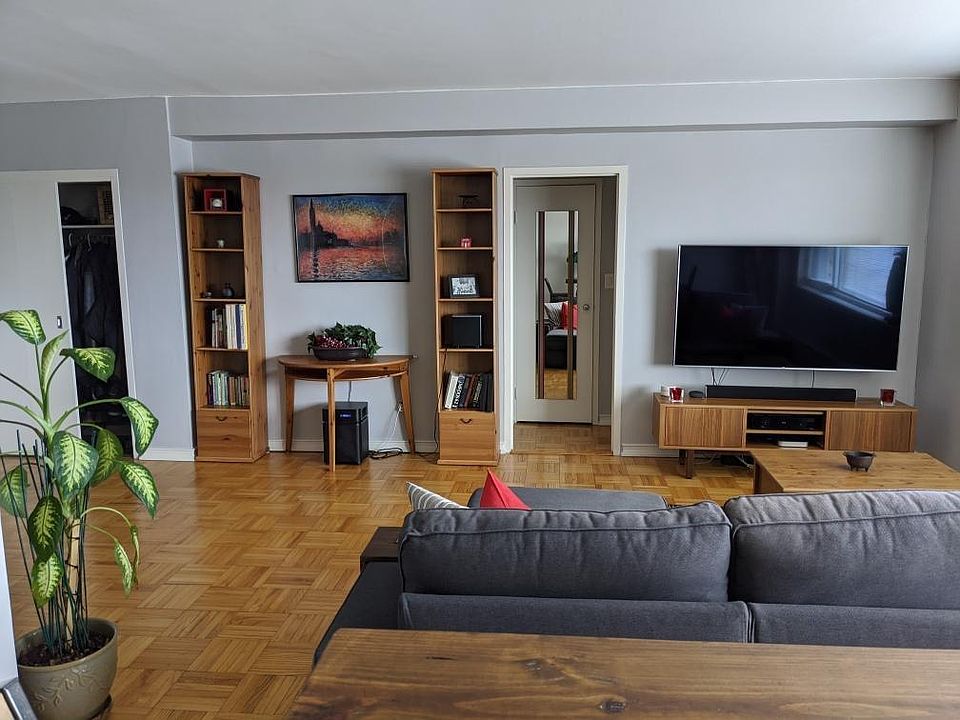 1st image of 4 Fordham Hill Oval APT 4