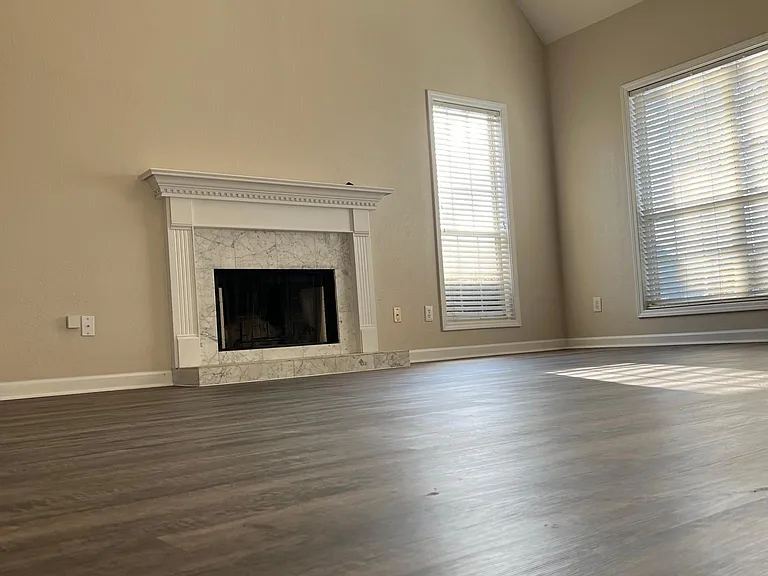 7707 Wyndham Cir — Photo 7