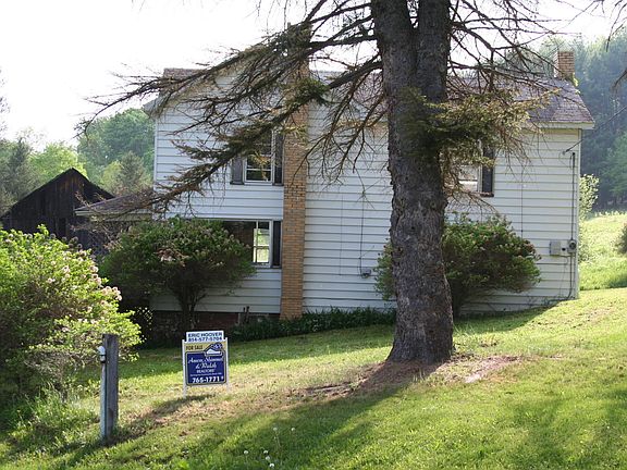 4th image of 180 White Oak St