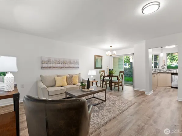 5300 Harbour Pointe Boulevard #C-306, Mukilteo, WA 98275