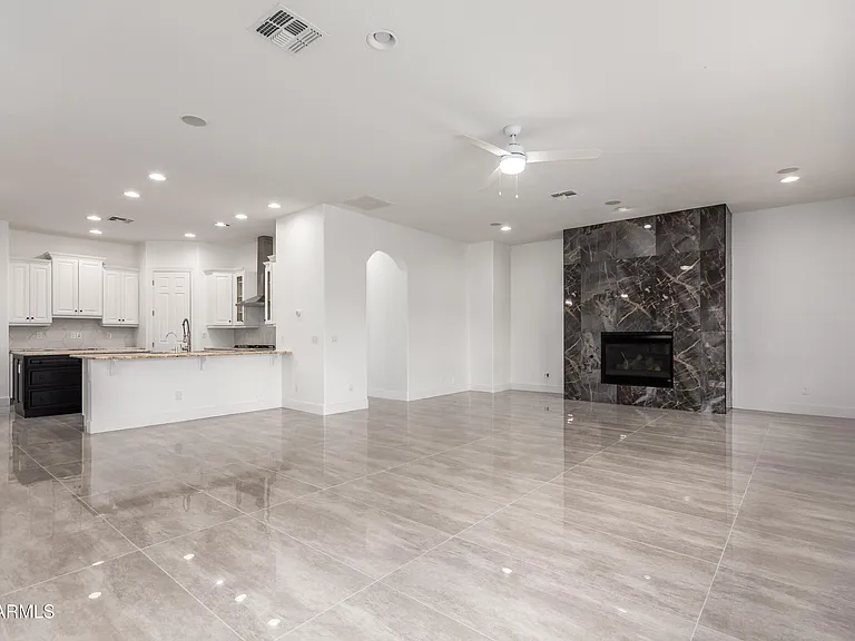 4711 E Buckboard Ct — Photo 11
