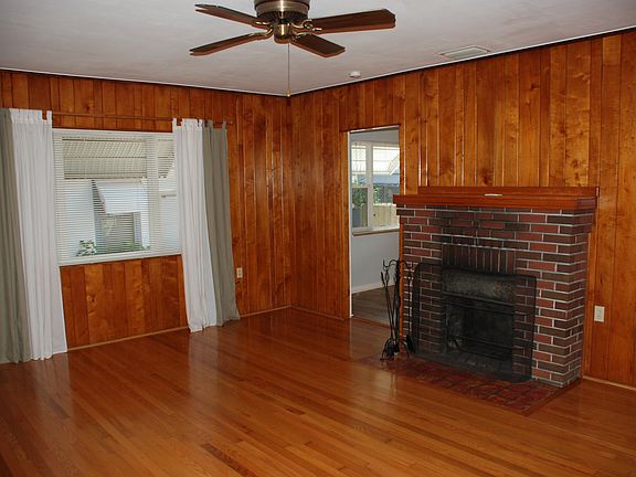 Living room.