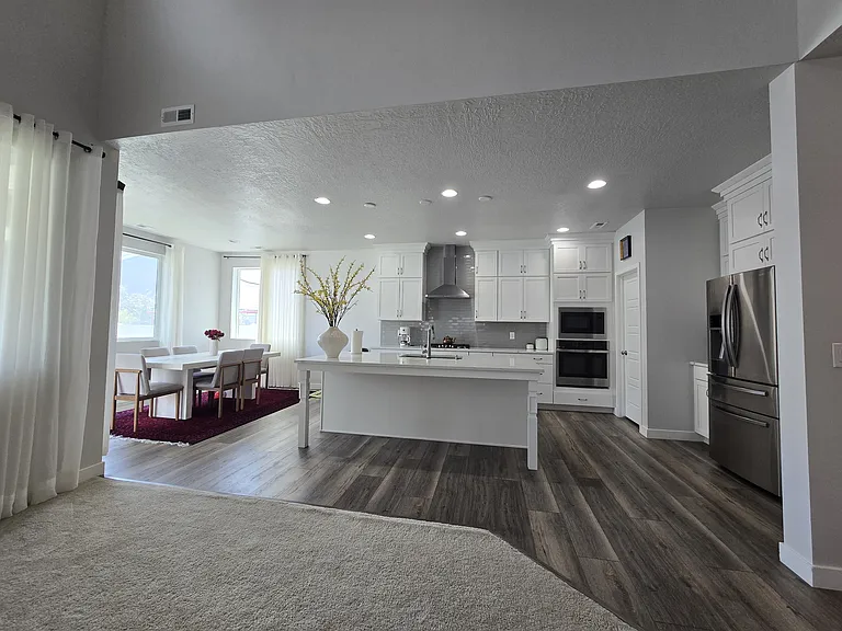 3299 S Claire Ave — Photo 9