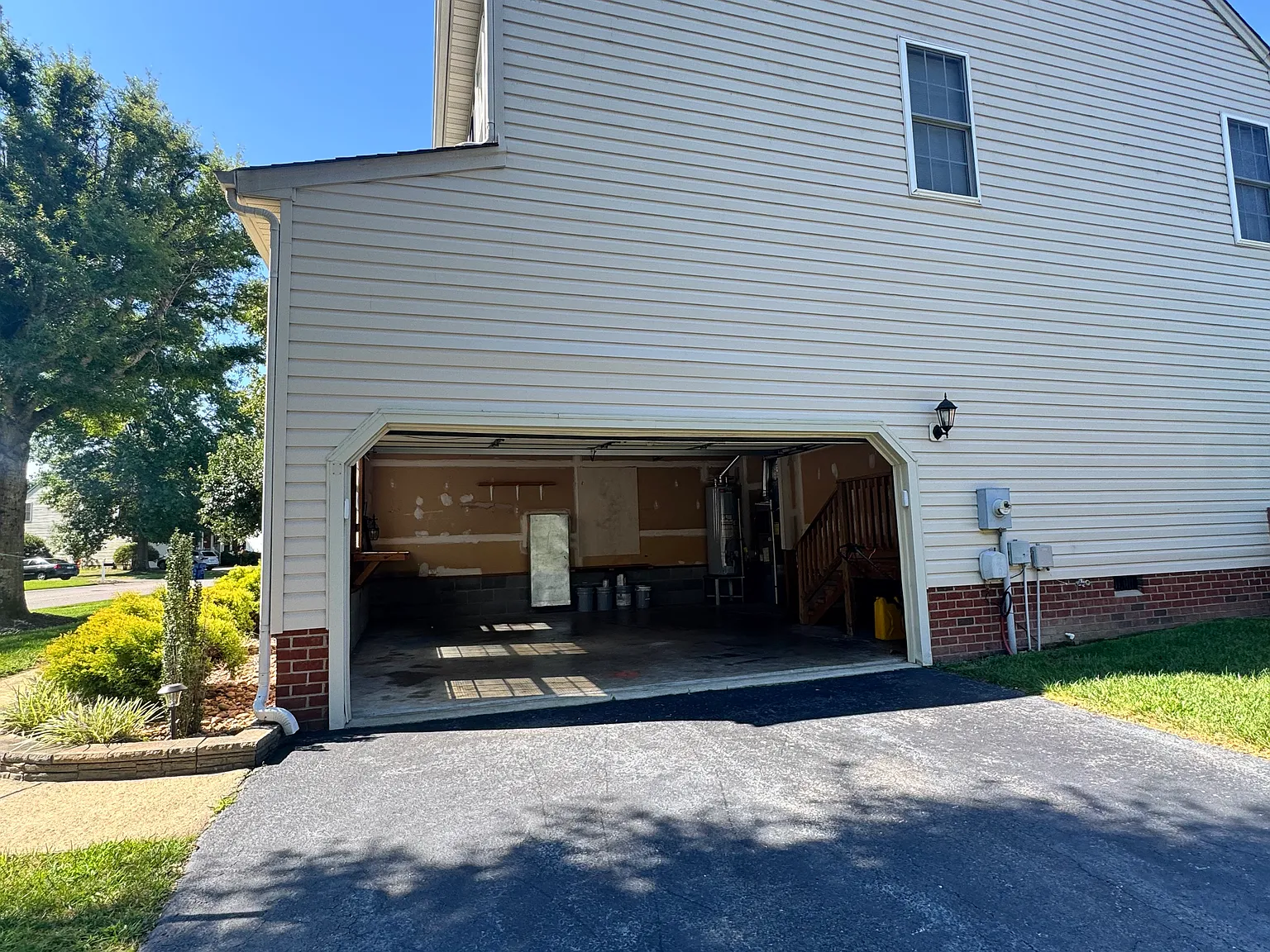 6405 Diamond Ct — Photo 3