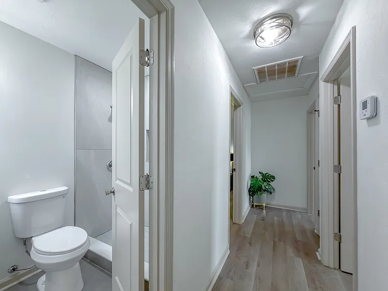 2059 Little River Ln — Photo 11