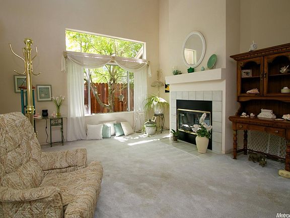 3rd image of 5537 Aspen Ln