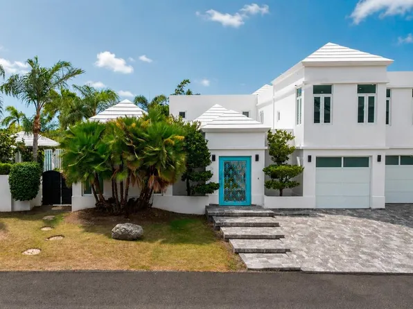 18 PASEO LAS PALMAS, DORADO, PR, PR 00646