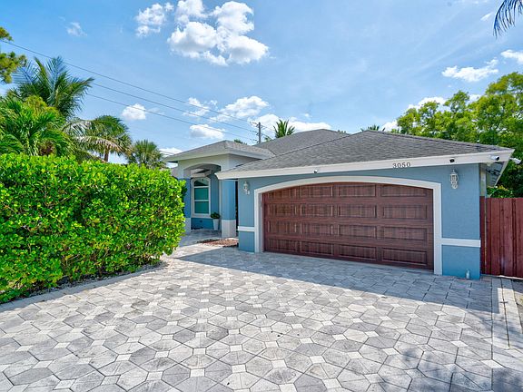 3rd image of 3050 Sherwood Forest Boulevard
