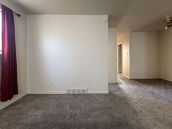 5th image of 9415 Lansford St
