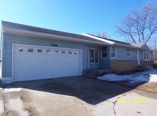 506 5th Ave SE, Hutchinson, MN 55350