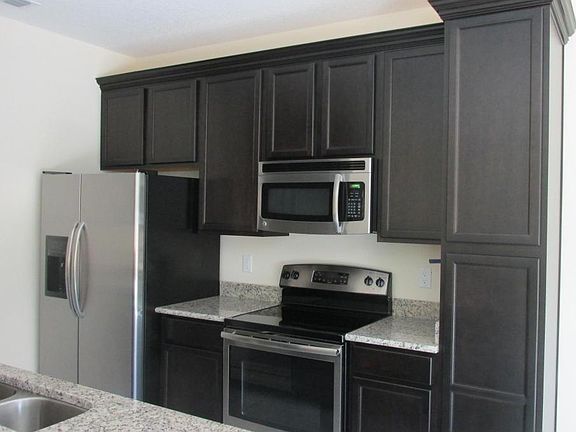 5th image of 107 Moultrie Village Ln