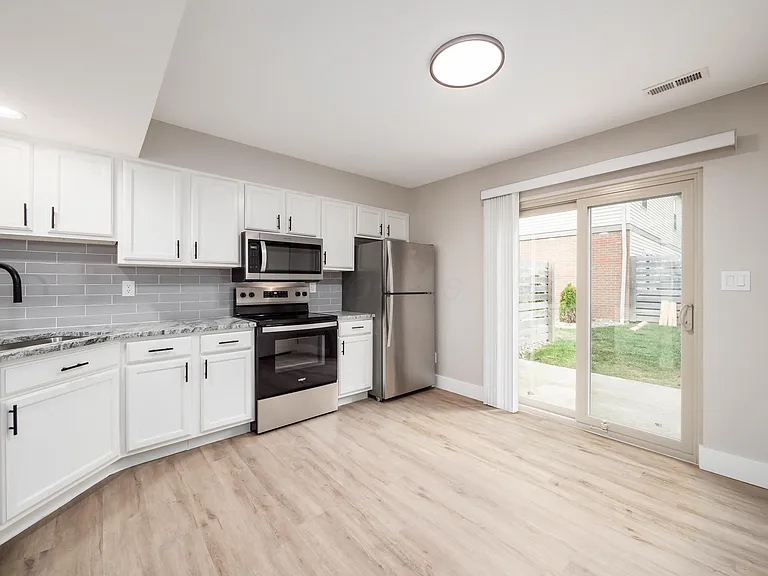 631 Pebble Place Dr #A — Photo 10