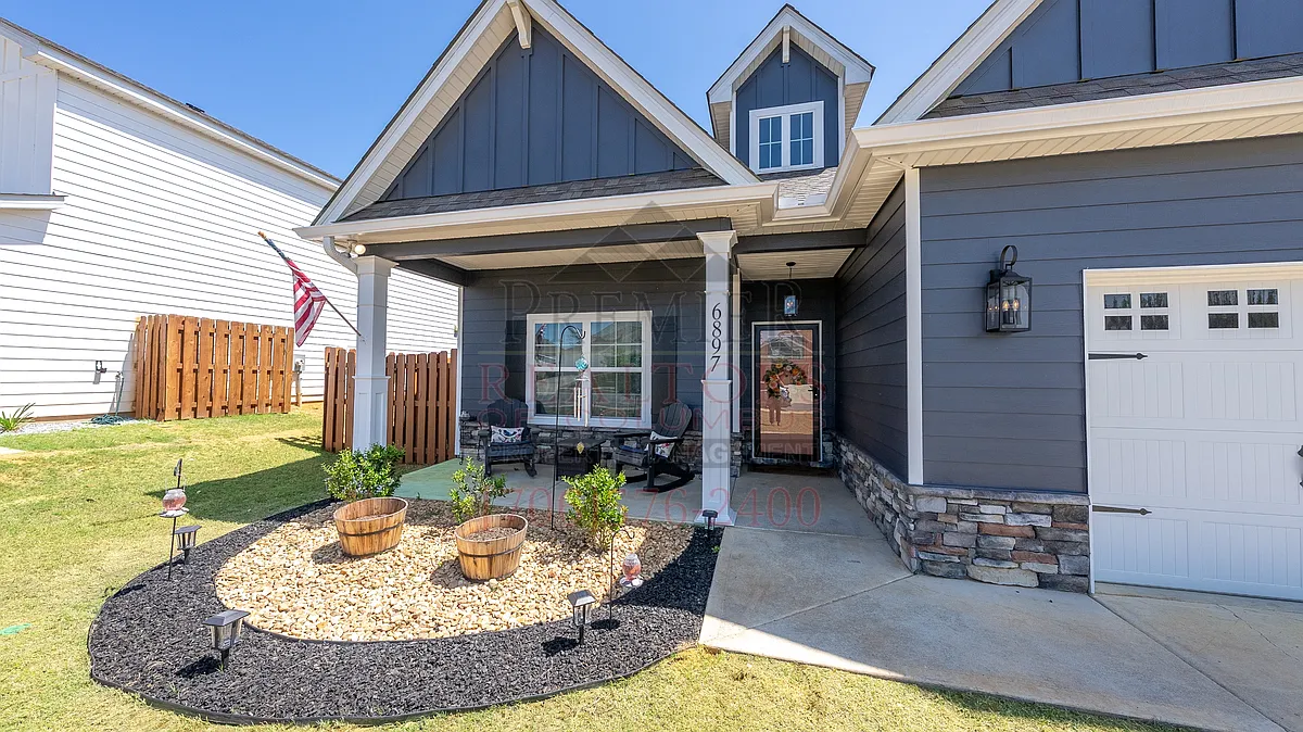 Building Photo - 6897 Omaha Dr