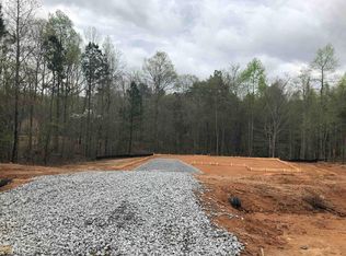 155 Esther Dr #10, Grantville, GA 30220