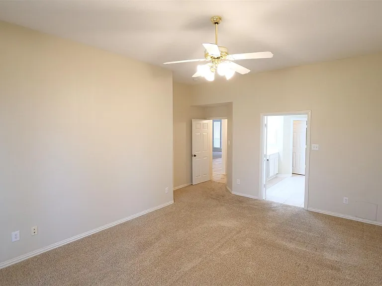 22719 Sierra Lake Ct — Photo 18