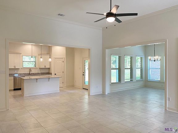 3rd image of 18915 Corlis Green Dr