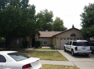 887 Monaco Dr, Lemoore, CA 93245