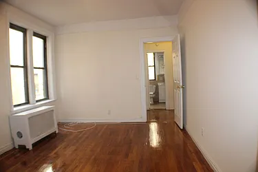 Rented by Roberto Guilbet, LREB