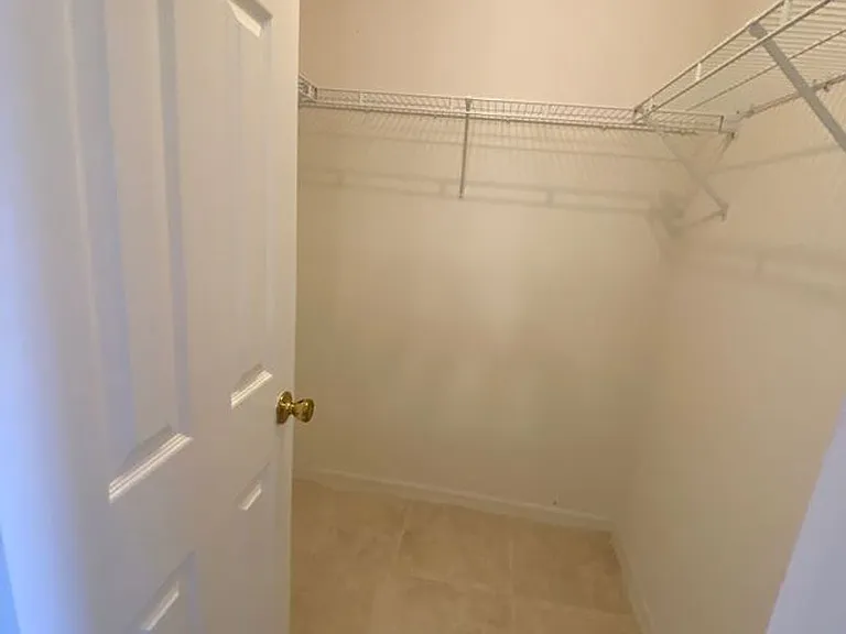 322 Riunite Cir — Photo 18