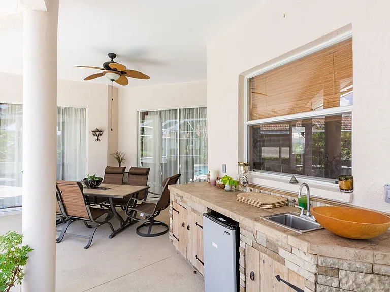 4593 Sweetmeadow Cir — Photo 31