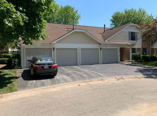 1022 Thorndale Ct #1A, Wheeling, IL 60090