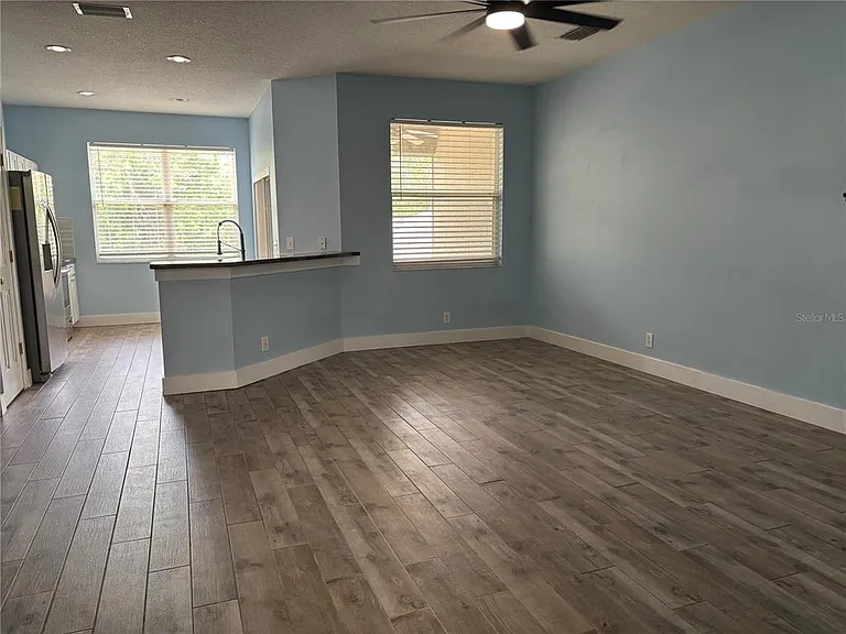 624 Black Lion Dr NE — Photo 3