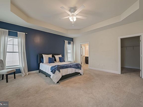 4th image of 306 Horse Trail Ln