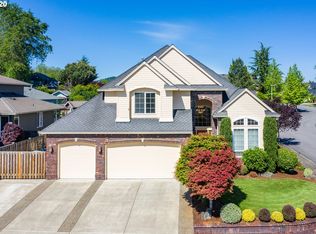 2723 SE Barnes Rd, Gresham, OR 97080