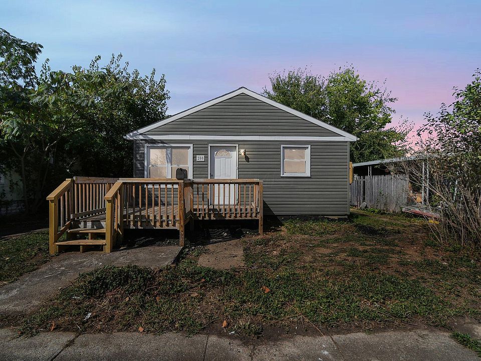 1st image of 200 Sycamore St