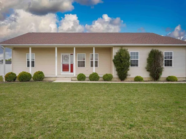 321 Nathan Dr, Clyde, OH 43410