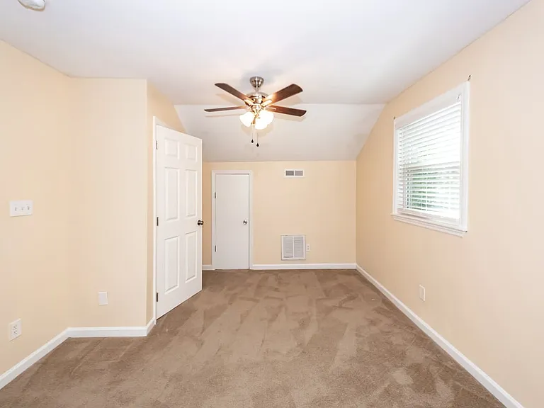 2126 State Rd — Photo 71