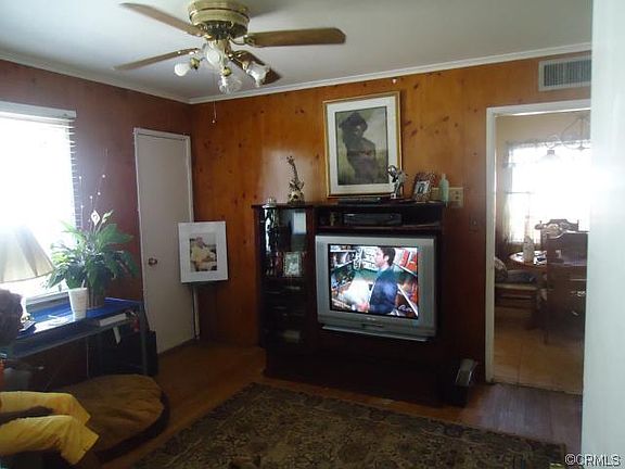 3rd image of 936 Collingswood Dr