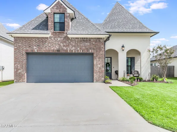 103 Misty Wind Dr, Broussard, LA 70518