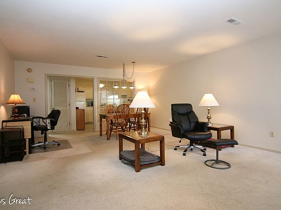 5th image of 2303 Wood Gate Ln