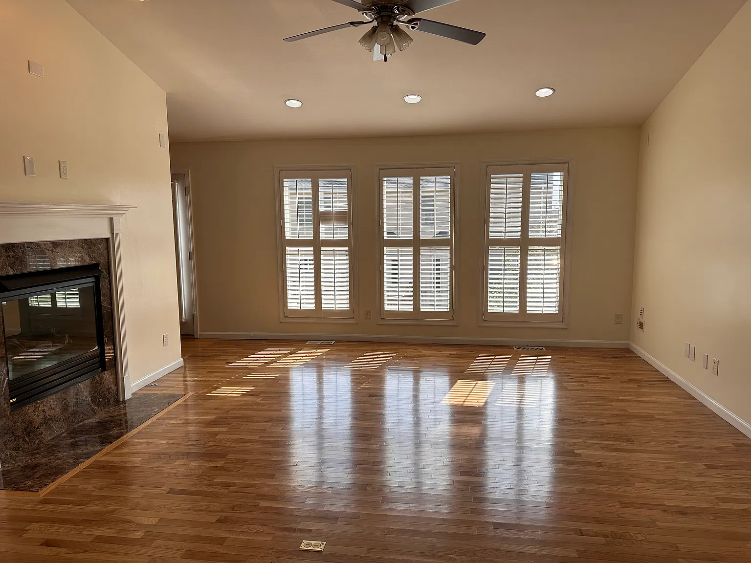 101 Mason Grove Ct — Photo 3