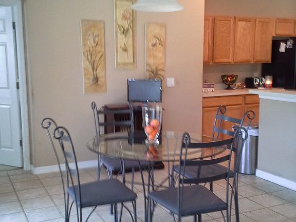 3rd image of 325 James Cir