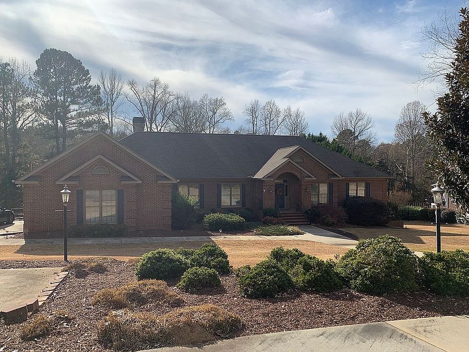1st image of 109 Oakmonte Cir