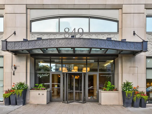 849 N Franklin St Unit 809, Chicago, IL 60610