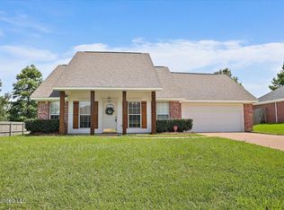 411 Oak Lawn Dr, Pearl, MS 39208