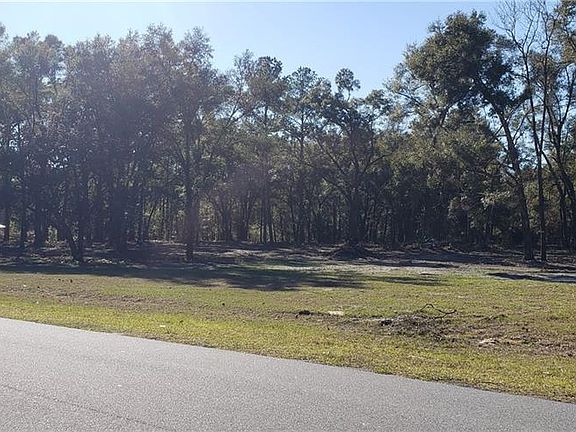 4th image of Meadow Wood Dr