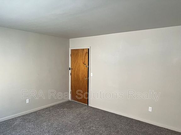 3rd image of 3316 W 8th St APT 2