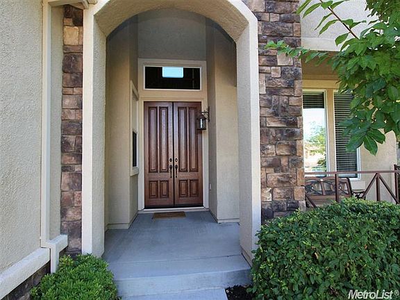 2nd image of 1145 Venezia Dr