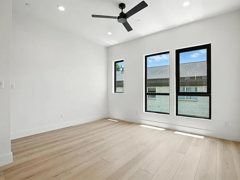 1425 N Garrett Ave #106 — Photo 10
