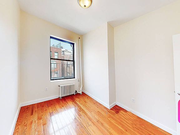 3rd image of 211 W 80th St APT 5