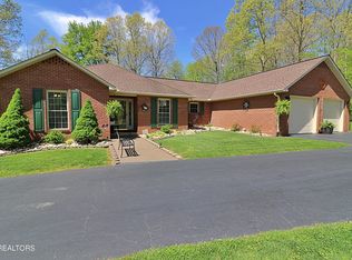 1268 Meadow Creek Dr, Oneida, TN 37841