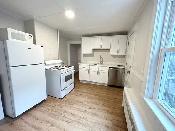 13 Saratoga St #1L, Boston, MA 02128