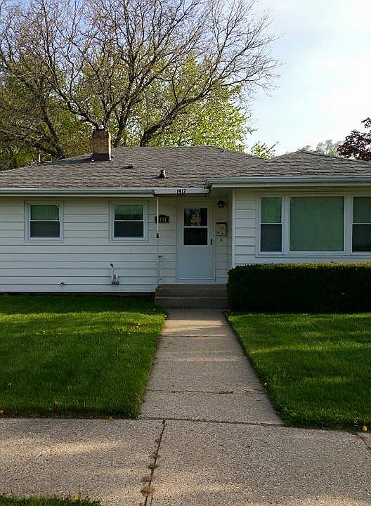 1st image of 1917 Peterson Ave
